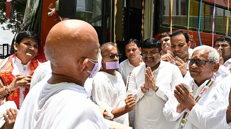 युवा दिवस के अवसर पर युवा वाहिनी का लोकार्पण