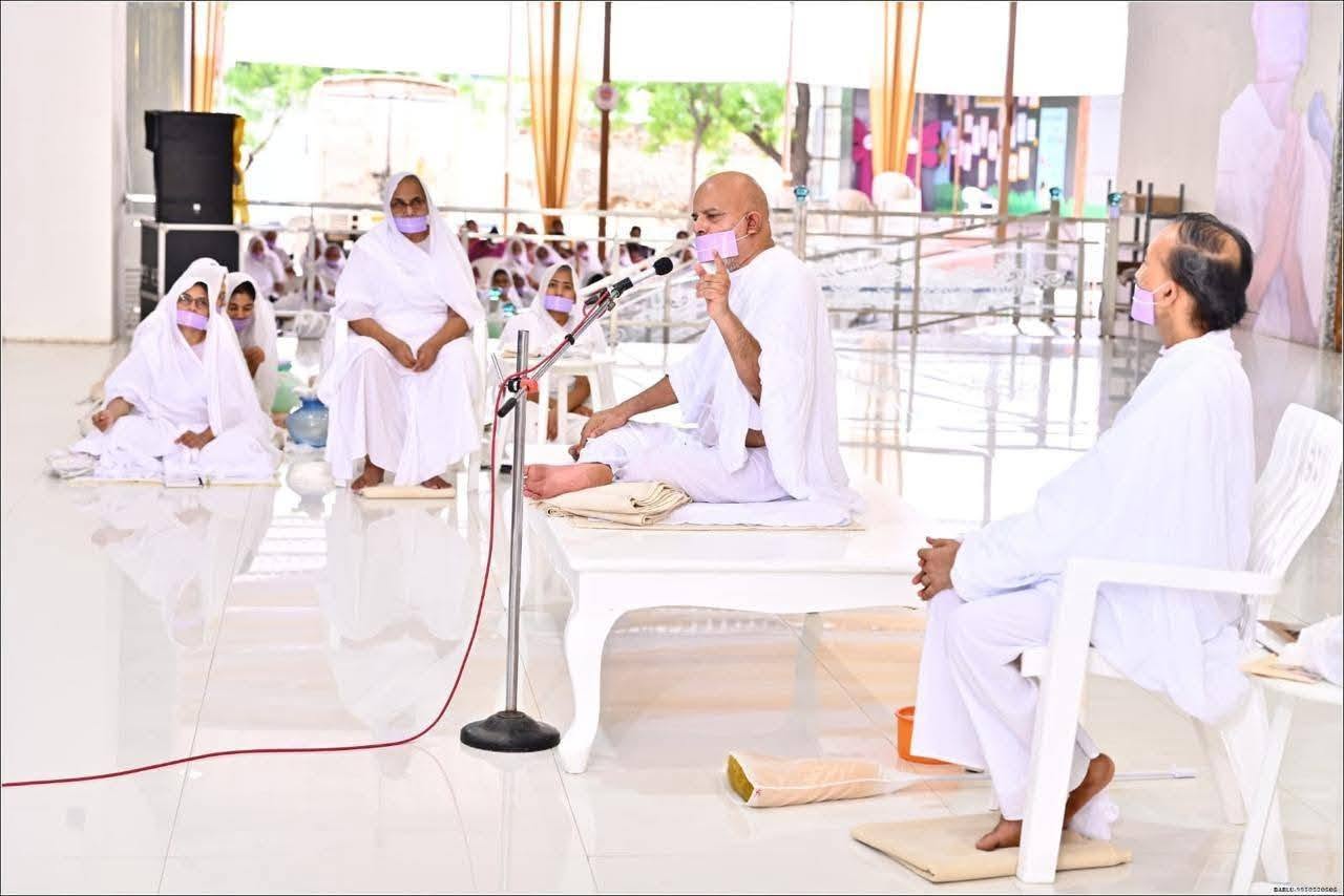 धन, पद और प्रतिष्ठा का त्याग करने से ही मिलेगी सच्ची शांति, इच्छाओं का परिसीमन करें गृहस्थ : आचार्यश्री महाश्रमण 