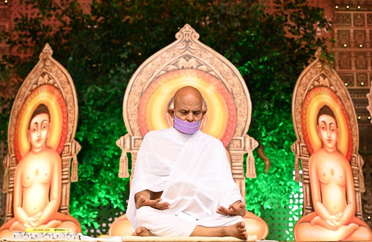 गृहस्थ जीवन की गाड़ी पर रहे धर्म और मोक्ष का अंकुश : आचार्यश्री महाश्रमण